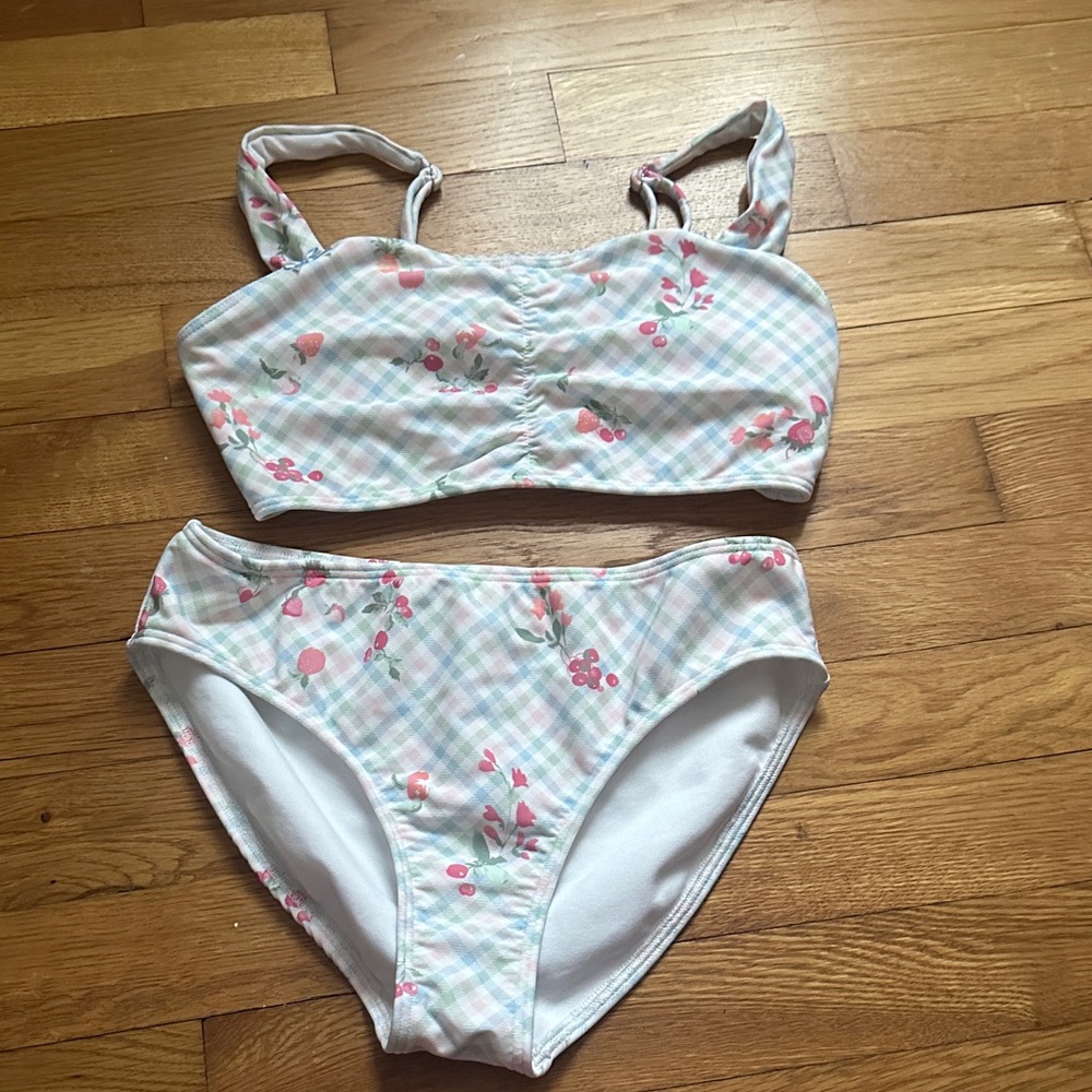 Abercrombie and fitch kids bikini. New without tags. Never worn size 13/14.